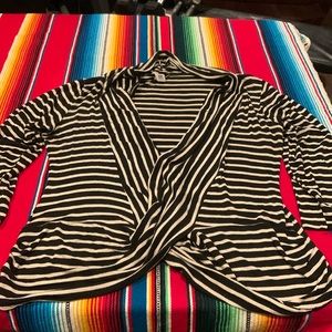 Women’s striped 3/4 sleeve top
